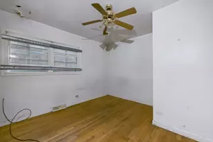 703 W 116th St, Chicago, IL 60628 - Photo 5