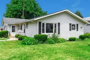 709 W McKinley St, Harvard, IL 60033 - Photo 1