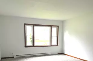 709 W McKinley St, Harvard, IL 60033 - Photo 7