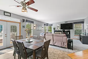 1961 Broadsmore Dr, Algonquin, IL 60102 - Photo 9