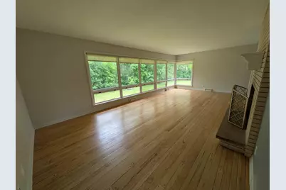 521 College Terrace, Dekalb, IL 60115 - Photo 9