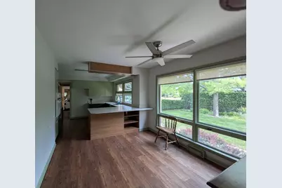 521 College Terrace, Dekalb, IL 60115 - Photo 19