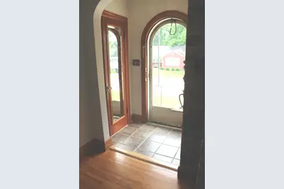 200 E Bennett Street E, Salem, IL 62881 - Photo 9