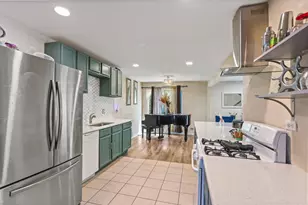 872 Greenbriar Ln, University Park, IL 60484 - Photo 7