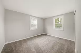 120 Adobe Cir, Carpentersville, IL 60110 - Photo 11