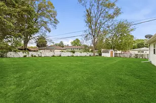 120 Adobe Cir, Carpentersville, IL 60110 - Photo 15