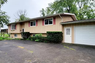 41511 N Country Club Dr, Antioch, IL 60002 - Photo 23