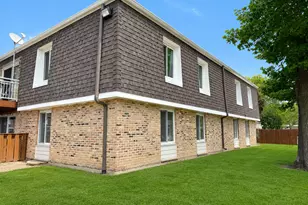 4710 Euclid Ave, Rolling Meadows, IL 60008 - Photo 1