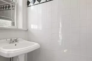 707 W Bittersweet Pl, Chicago, IL 60613 - Photo 23