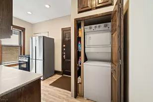 707 W Bittersweet Pl, Chicago, IL 60613 - Photo 15
