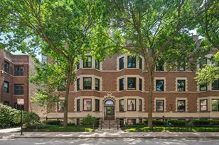 707 W Bittersweet Pl, Chicago, IL 60613 - Photo 1