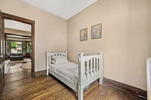 707 W Bittersweet Pl, Chicago, IL 60613 - Photo 21