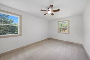 421 Russet Ave, Naperville, IL 60565 - Photo 37
