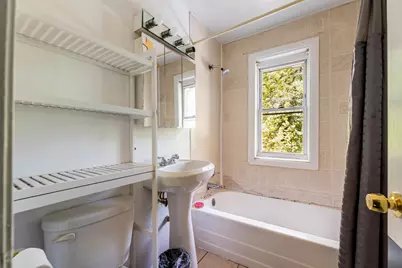 652 E 105th Place, Chicago, IL 60628 - Photo 9