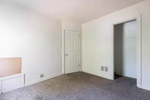 652 E 105th Pl, Chicago, IL 60628 - Photo 11