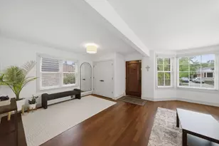 6057 N Tripp Ave, Chicago, IL 60646 - Photo 3