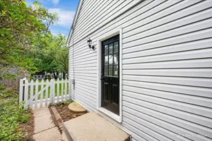 604 Rome Ave, Rockford, IL 61107 - Photo 27