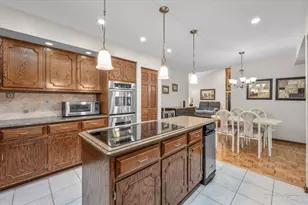 65 Country Club Dr, Bloomingdale, IL 60108 - Photo 19