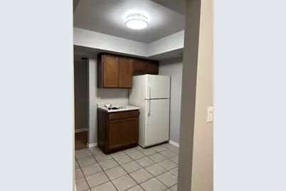 207 W Park Avenue #204, Libertyville, IL 60048 - Photo 5