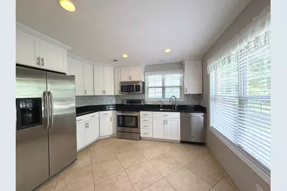 258 Odlum Court #258, Schaumburg, IL 60194 - Photo 5