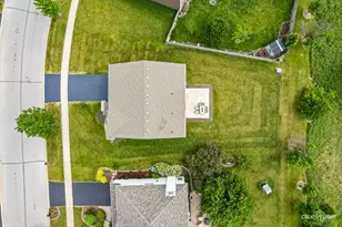 2951 Grande Trail, Yorkville, IL 60560 - Photo 31