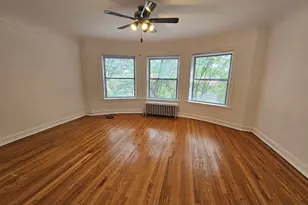 2454 W Catalpa Ave, Chicago, IL 60625 - Photo 3