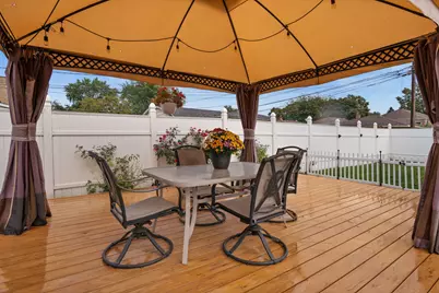 13041 S Muskegon Avenue, Chicago, IL 60633 - Photo 7