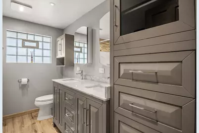 13041 S Muskegon Avenue, Chicago, IL 60633 - Photo 17