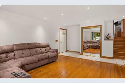13041 S Muskegon Avenue, Chicago, IL 60633 - Photo 9