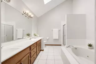 2255 Durand Dr, Downers Grove, IL 60515 - Photo 13