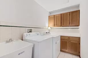 2255 Durand Dr, Downers Grove, IL 60515 - Photo 17