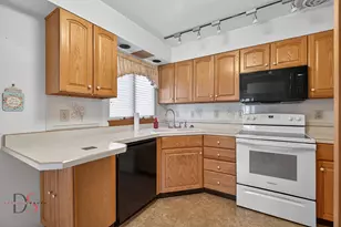 416 W Bluff St, Streator, IL 61364 - Photo 11