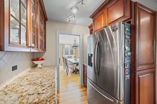 2103 Nachtman Ct, Wheaton, IL 60187 - Photo 7