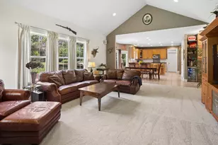 497 Widgeon Ln, Bloomingdale, IL 60108 - Photo 9