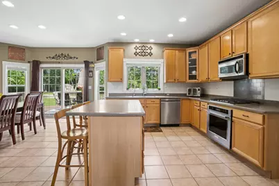 497 Widgeon Lane, Bloomingdale, IL 60108 - Photo 5