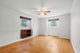 533 N Beck Rd, Lindenhurst, IL 60046 - Photo 17