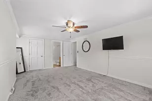 533 N Beck Rd, Lindenhurst, IL 60046 - Photo 11