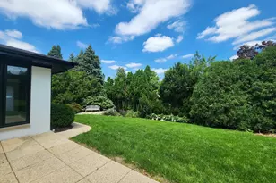 206 Imperial Dr, Bloomington, IL 61701 - Photo 5