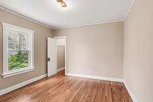 1094 Walter Ave, Des Plaines, IL 60016 - Photo 11