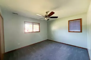 7706 Warwick Ave, Darien, IL 60561 - Photo 23