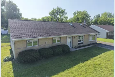 7706 Warwick Avenue, Darien, IL 60561 - Photo 1