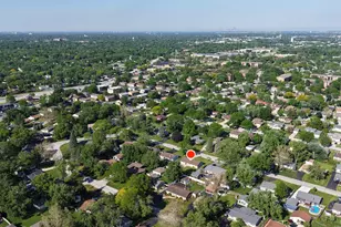 7706 Warwick Ave, Darien, IL 60561 - Photo 7