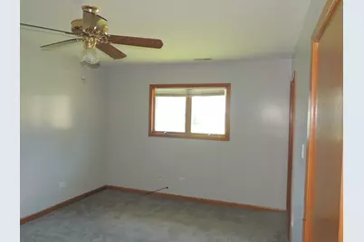 7706 Warwick Avenue, Darien, IL 60561 - Photo 37