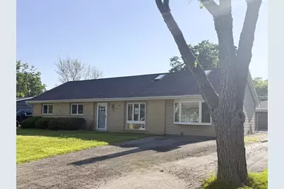7706 Warwick Avenue, Darien, IL 60561 - Photo 5