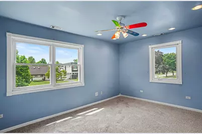 8243 N Ozanam Avenue, Niles, IL 60714 - Photo 9