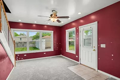8243 N Ozanam Avenue, Niles, IL 60714 - Photo 5