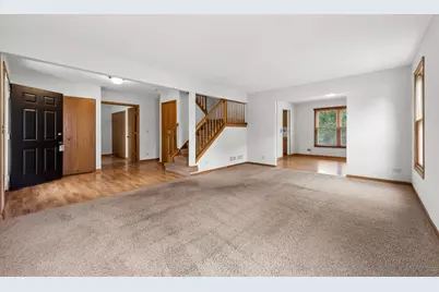 859 Big Bear Trail, Cary, IL 60013 - Photo 3