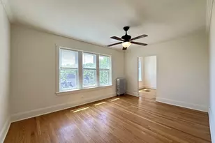 2856 W Cullom Ave, Chicago, IL 60618 - Photo 13