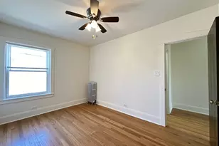 2856 W Cullom Ave, Chicago, IL 60618 - Photo 17