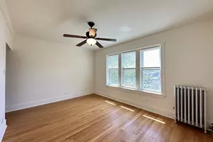 2856 W Cullom Ave, Chicago, IL 60618 - Photo 11